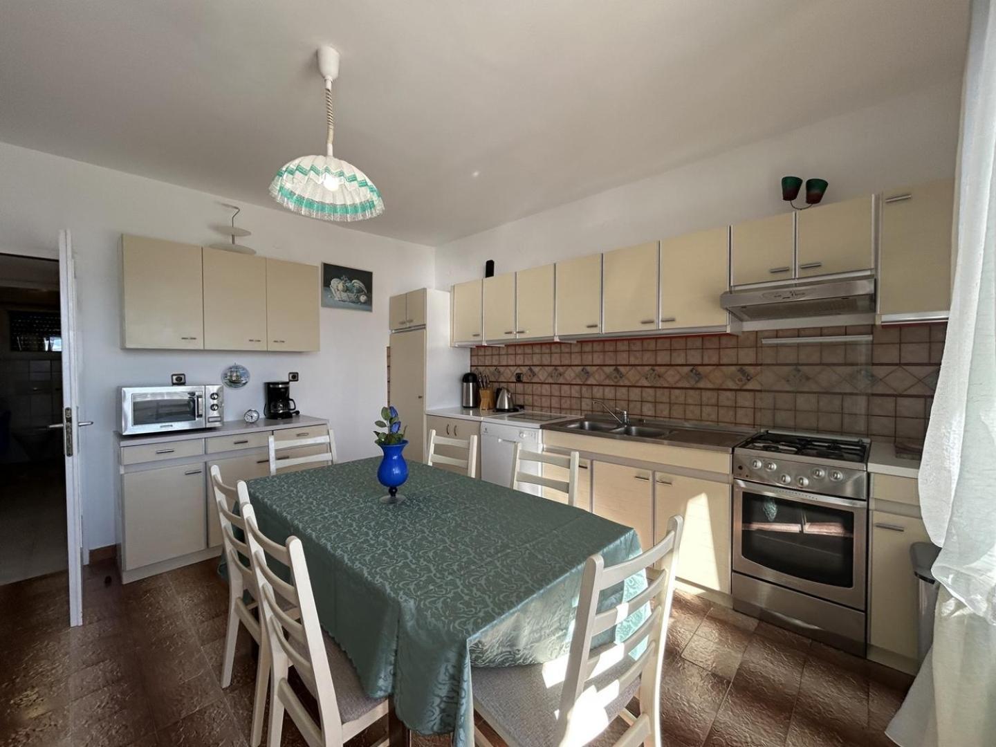 Azure Apartments By The Sea Near City Omis Bagian luar foto